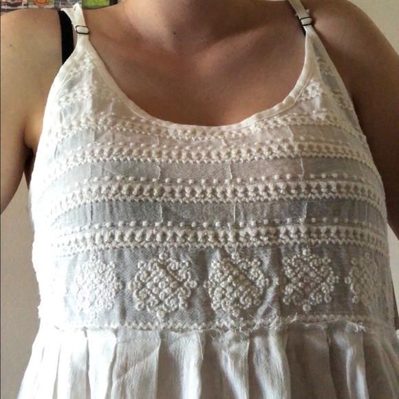 NWT Flowy White O’Neill Adjustable Strap Tank Sz M - Picture 1 of 6